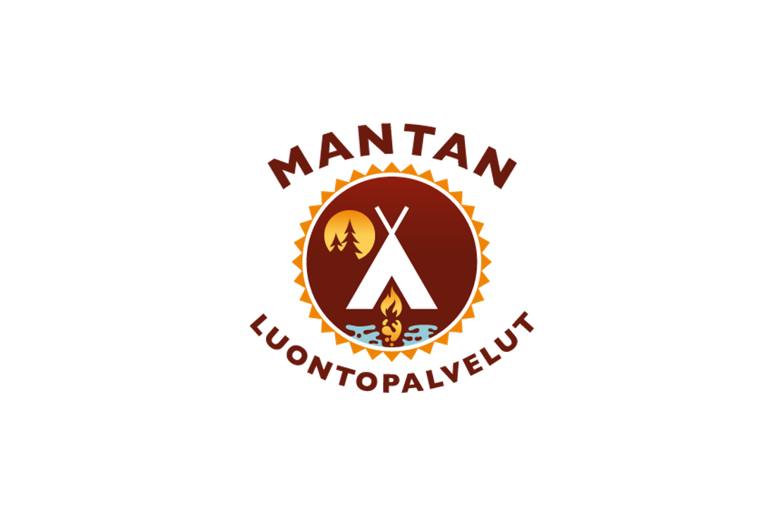 Mantan Luontopalvelut -yrityksen logo. Logossa on pyöreä, tummanruskea tunnus oranssilla, sahalaitaisella reunuksella. Tunnuksen sisällä on valkoinen intiaaniteltta (tiipii), jonka edessä palaa nuotio ja taustalla näkyy keltainen aurinko ja tummia puita. Tunnuksen yläpuolella kaarevasti lukee tummanruskealla tekstillä "MANTAN" ja alapuolella kaarevasti teksti "LUONTOPALVELUT". Logo on mustalla taustalla.