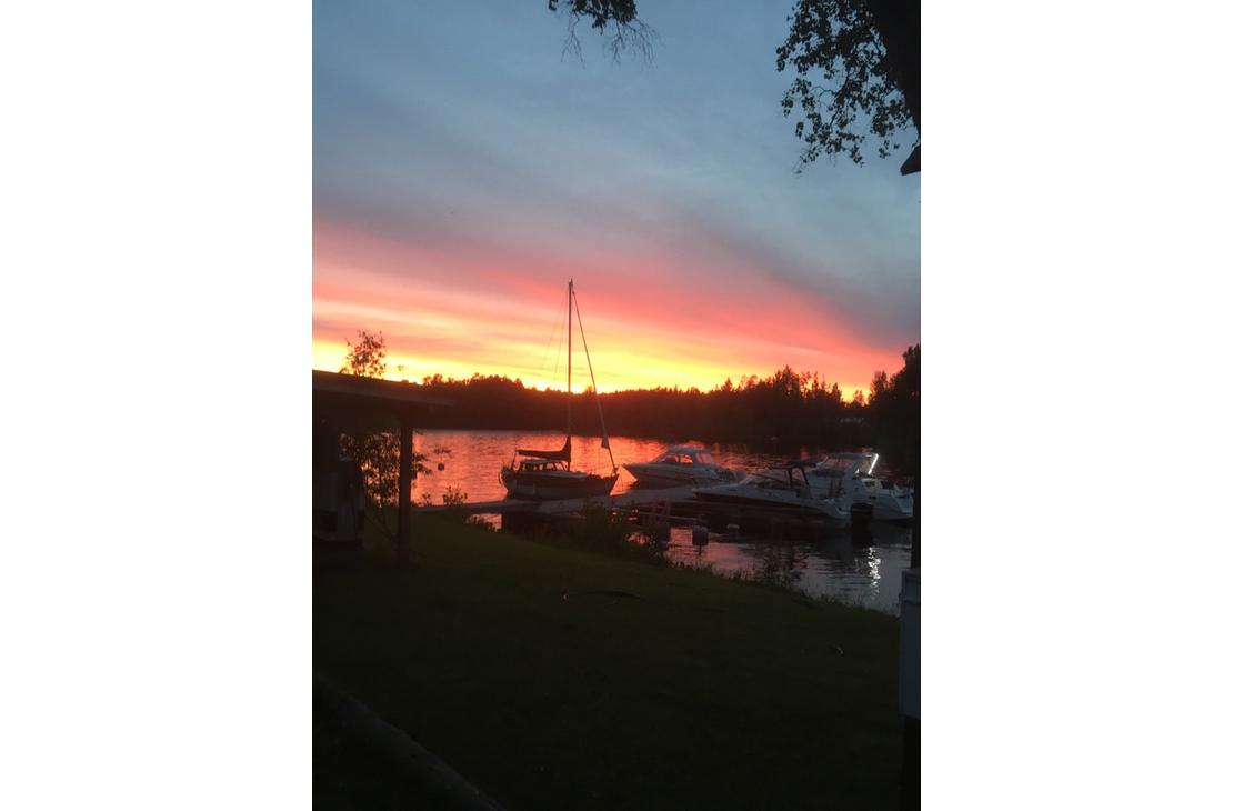 Kermankeidas auringonlasku.