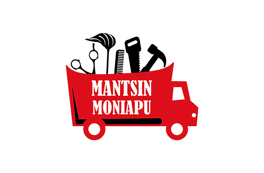 Mantsin Moniapu -yrityksen logo. Logossa on punainen, tyylitelty pakettiauto tai avolava-auto. Auton lavalla on mustia siluetteja erilaisista työkaluista: sakset, kampa ja hiustukkaa (kampaamopalvelut) sekä saha ja vasara (rakennus-/monipalvelut). Auton lavan kyljessä lukee valkoisella, isolla fontilla kahdella rivillä: "MANTSIN MONIAPU".