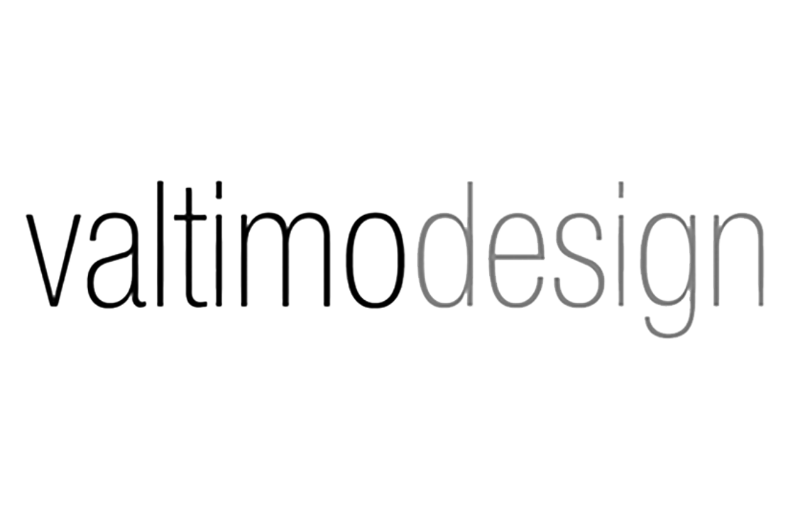 Valtimo Design -yrityksen logo. Logossa on sanat "valtimodesign" yhtenä sanana, pienillä, ohuilla kirjaimilla kirjoitettuna. Sanan "valtimo" kirjaimet ovat mustia, ja sanan "design" kirjaimet ovat tummanharmaita. Logo on valkoisella taustalla.