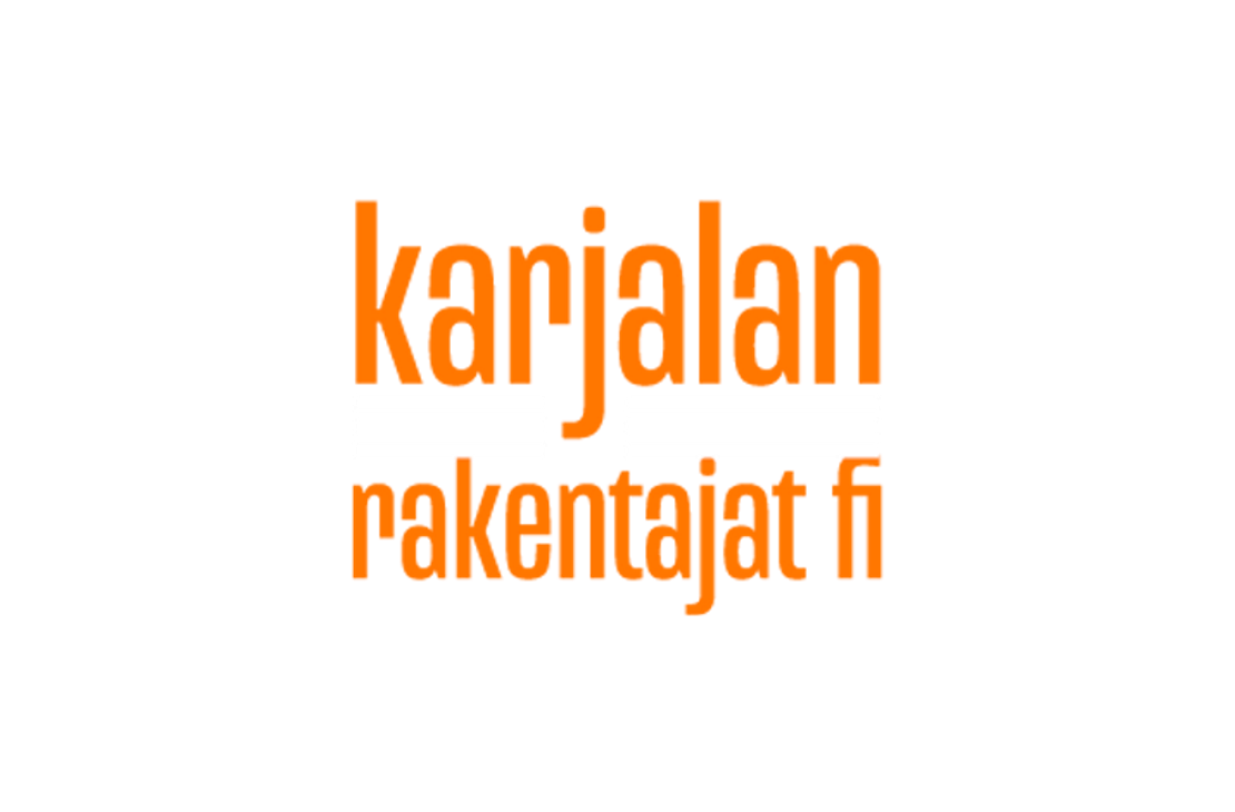 Karjalan Rakentajat.fi -yrityksen logo. Logossa on kaksi rivi&auml; oranssia teksti&auml;: yl&auml;rivill&auml; isoilla, pienill&auml; kirjaimilla "karjalan" ja alarivill&auml; samalla fontilla "rakentajat.fi". Rivej&auml; erottaa kaksi paksua valkoista vaakaviivaa, joiden v&auml;liss&auml; on ohut musta viiva. Koko logo on sijoitettu mustalle taustalle.