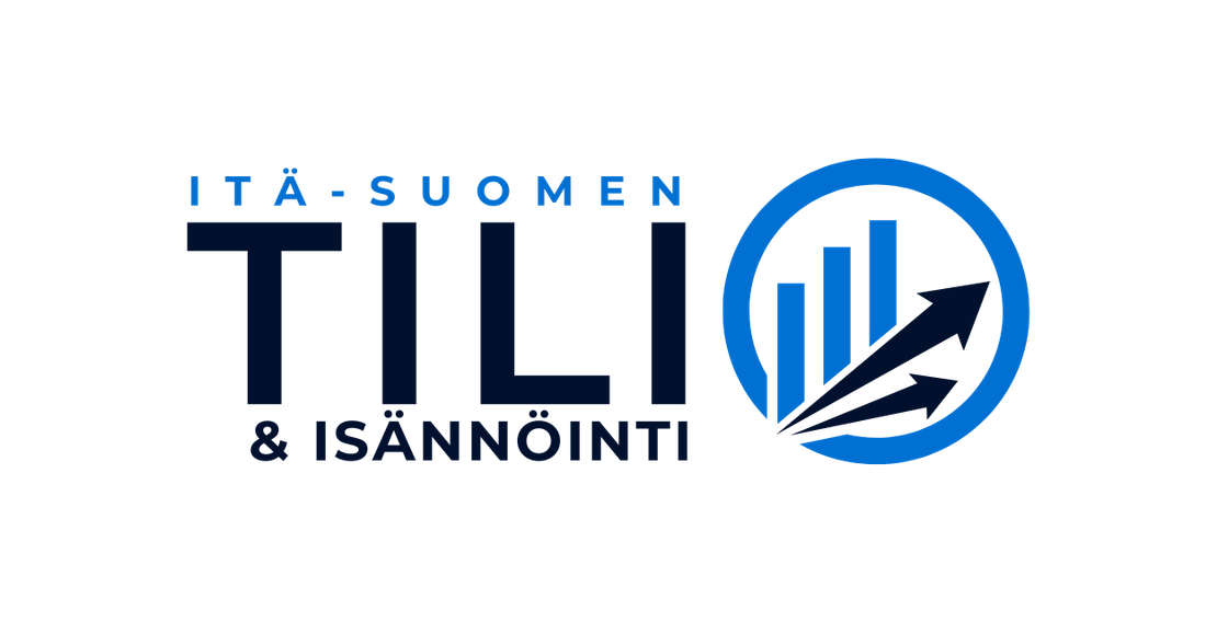 Itä-Suomen Tili & Isännöinti -yrityksen logo mustalla taustalla. Vasemmalla on teksti kolmella rivillä: ylhäällä pienellä, tummansinisellä fontilla "ITÄ-SUOMEN", keskellä isolla, paksulla, tummansinisellä fontilla "TILI" ja alimpana vaaleansinisellä fontilla "& ISÄNNÖINTI". Oikealla on vaaleansininen ympyrä, jonka sisällä on kolme tummansinistä, nousevaa pylväsdiagrammia ja kolme tummansinistä, yläviistoon osoittavaa nuolta.