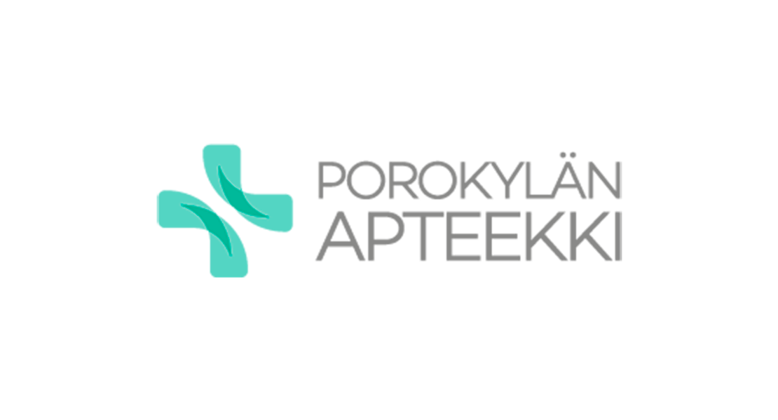 Porokylän Apteekki -logo. Logossa on vasemmalla tyylitelty, vaalean turkoosin/sammaleenvihreä ristisymboli, joka on muotoiltu lehtien tai terälehtien tavoin. Oikealla puolella on kaksi riviä tummanharmaata tekstiä: ylärivillä pienemmällä fontilla "POROKYLÄN" ja alarivillä isolla, paksulla fontilla "APTEEKKI". Logo on mustalla taustalla.
