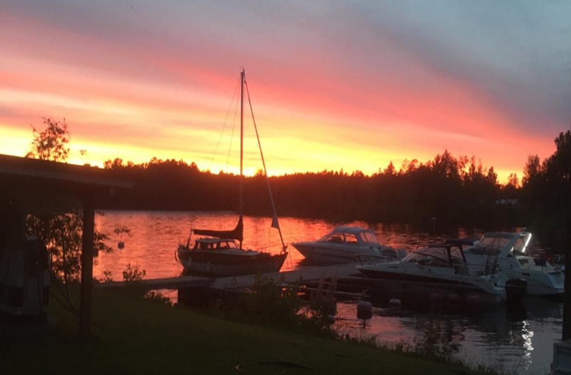 Kermankeidas auringonlasku.