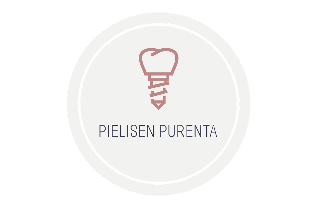 Pielisen Purenta -yrityksen logo. Logo on sijoitettu tummanvihre&auml;lle taustalle ja koostuu valkoisesta, vihre&auml;reunaisesta ympyr&auml;st&auml;. Ympyr&auml;n sis&auml;ll&auml; on tyylitelty, vaaleanpunainen/liila hammasimplantti-kuva (kruunu ja ruuvi). Kuvan alla lukee tummanharmaalla tekstill&auml; "PIELISEN PURENTA".