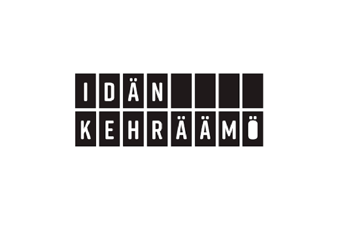 Id&auml;n Kehr&auml;&auml;m&ouml; -yrityksen logo, joka on tyylitelty n&auml;ytt&auml;m&auml;&auml;n vanhanaikaiselta mekaaniselta kyltilt&auml; tai digitaalin&auml;yt&ouml;lt&auml;. Logo koostuu kahdesta rivist&auml; mustia suorakulmioita. Jokaisessa suorakulmiossa on valkoinen, isoin kirjaimin kirjoitettu kirjain, joka yhdess&auml; muodostaa sanat "ID&Auml;N KEHR&Auml;&Auml;M&Ouml;". Yl&auml;rivill&auml; sanojen v&auml;liss&auml; on kaksi tyhj&auml;&auml; mustaa ruutua. Logo on valkoisella taustalla.
