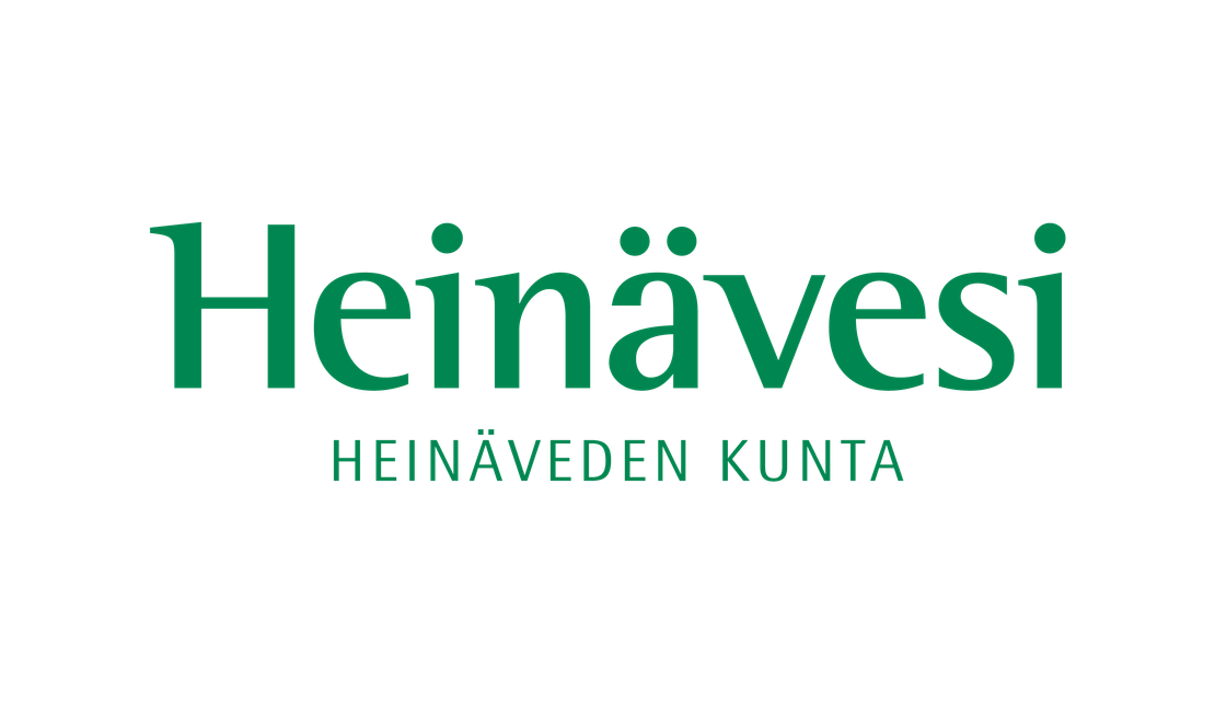 Heinäveden kunnan logo. Ylärivillä lukee suuri, tummanvihreä, tyylikäs serif-fontilla kirjoitettu sana "Heinävesi". Sen alapuolella lukee pienemmällä, vaaleamman vihreällä, isoin kirjaimin kirjoitettu teksti "HEINÄVEDEN KUNTA". Logo on valkoisella taustalla.