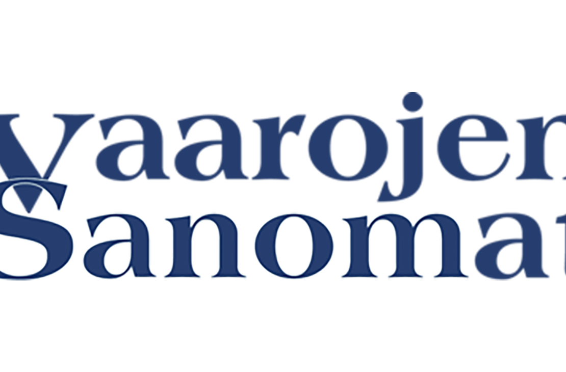 Paikallislehti Vaarojen Sanomien logo, jossa on tummansinisellä tekstillä kirjoitettu lehden nimi kahdelle riville.