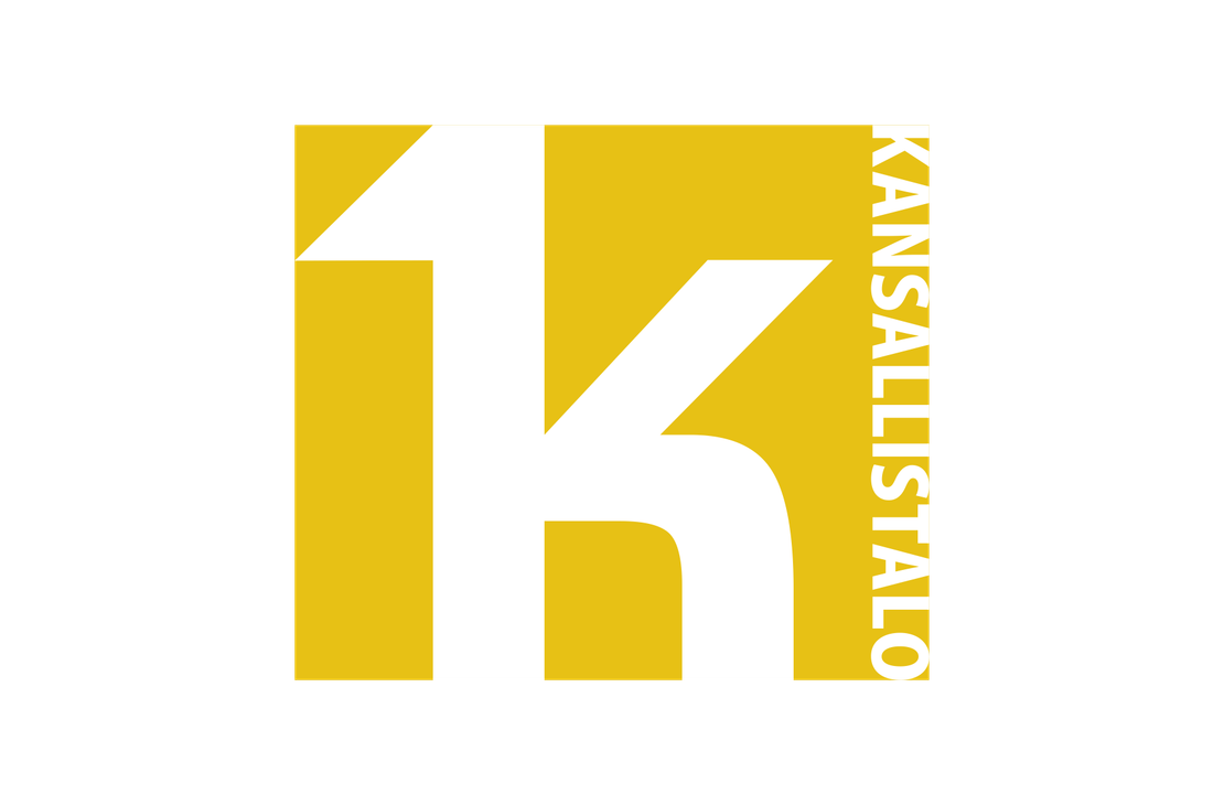 Kansallistalo-logo, jossa on suuri, valkoinen, tyylitelty numero 1 yhdistettynä kirjaimeen K keltaisen neliön sisällä. Sanoista KANSALLISTALO koostuva teksti kulkee pystysuunnassa valkoisella, pienemmällä fontilla neliön oikeaa reunaa pitkin. Tausta on musta.